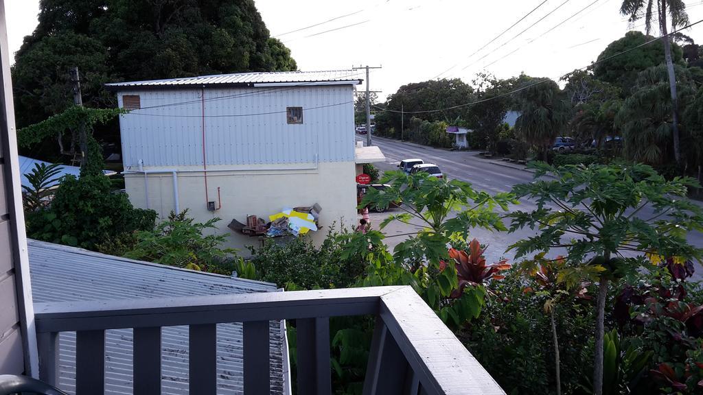 Dayspring Lodge นูคูอาโลฟา ภายนอก รูปภาพ