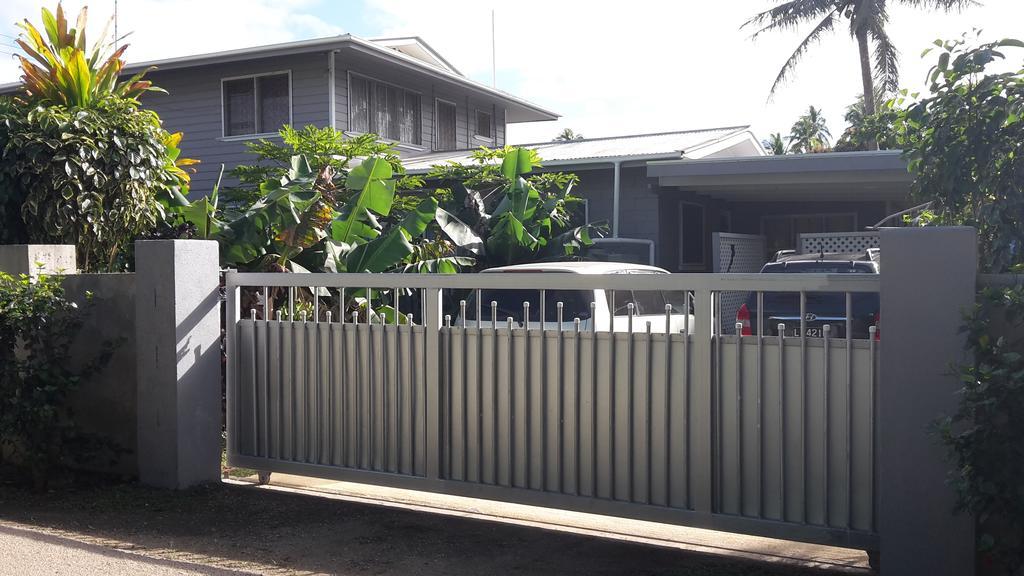 Dayspring Lodge นูคูอาโลฟา ภายนอก รูปภาพ