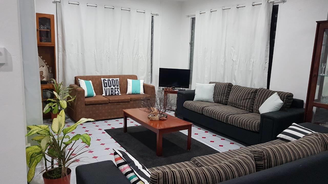 Dayspring Lodge นูคูอาโลฟา ภายนอก รูปภาพ