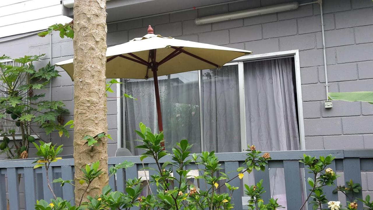 Dayspring Lodge นูคูอาโลฟา ภายนอก รูปภาพ